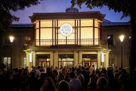 Une architecture emblématique, entre histoire théâtrale et modernité culturelle. | © Théâtre du Rond Point